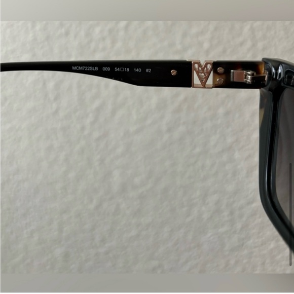 MCM Sunglasses - excellent condition - Picture 6 of 16